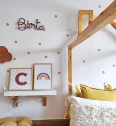 Cartel en tricotín con nombre personalizado para decoración infantil