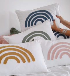 Almohadón Arcoiris Monocromo - comprar online