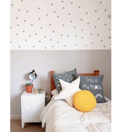 Agregá un detalle mágico y colorido a la habitación de tus hijos con nuestros almohadones Estrella. Pequeño formato ideal para chicos o  ropa de cama de cunas y apegos para bebés! 