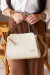 Bolsa Transversal Mão Média Couro Off White Mari