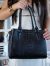 Bolsa Tote Média Couro Preta Croco Sophie - comprar online