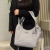 Bolsa Sacola Couro Cinza Claro Vitta - comprar online