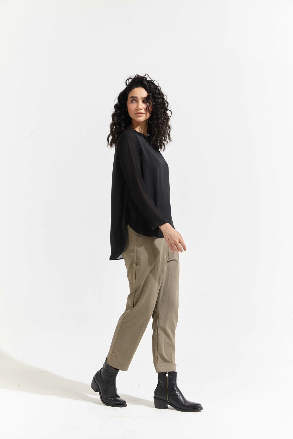 BLUSA ROTONDA - NEGRA