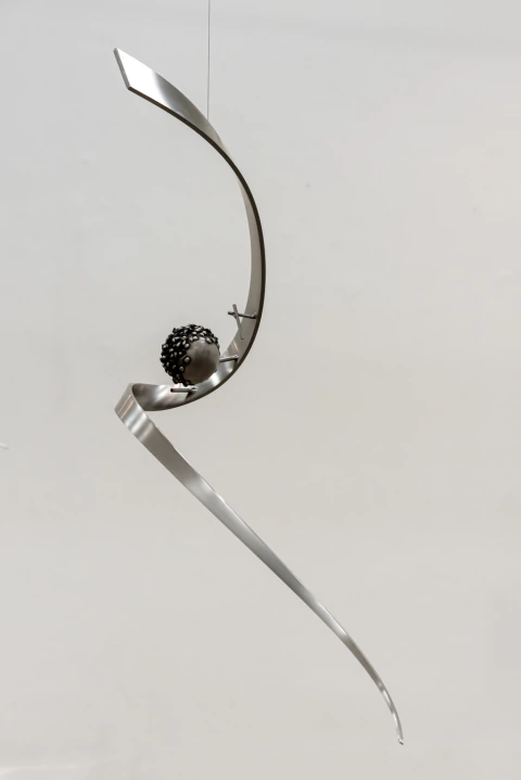Diego Santurio. Serie "Orbitales espaciales", 88 x 25 x 25 cm
