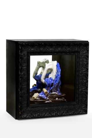 Sofía Donovan. De la serie "Poética doméstica", 44 cm x 44 cm x 28 cm - comprar online