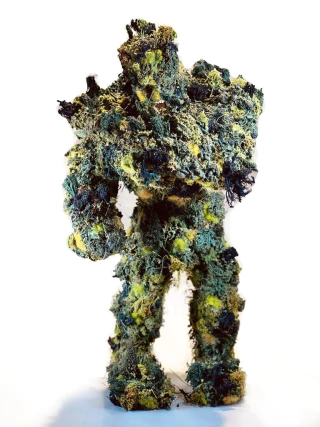 Fernando Brizuela. Monstruo, 48 x 25 x 25 cm.