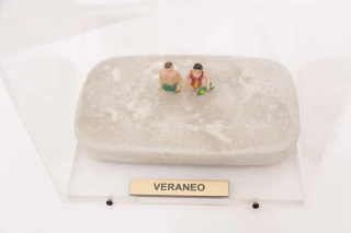 Andrés Toro. Veraneo, 20x20x15cm.
