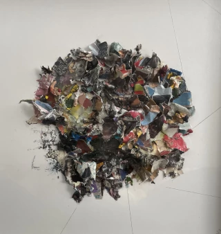 Adriana Rostovsky. Micro-historias ll, 35 x 35 x 5 cm