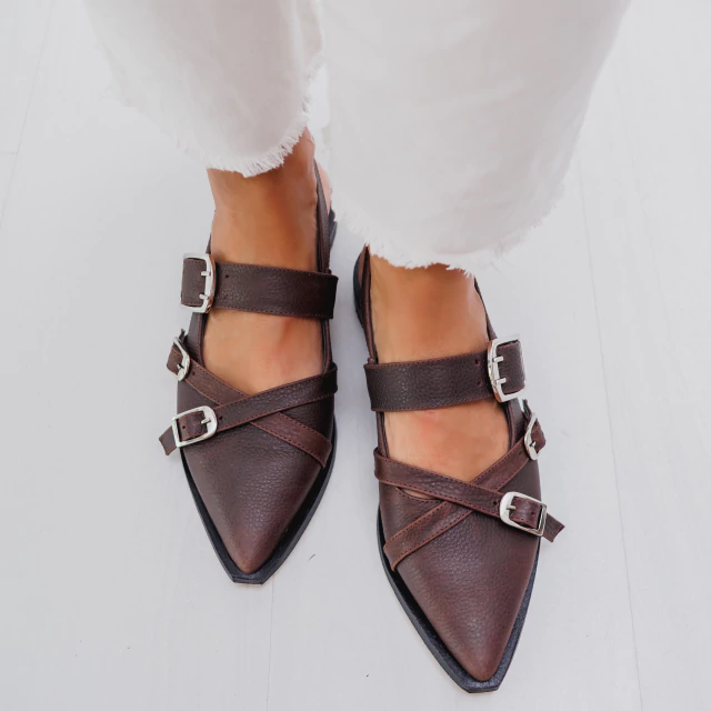 ZAPATO DIANA CUERO CHOCOLATE
