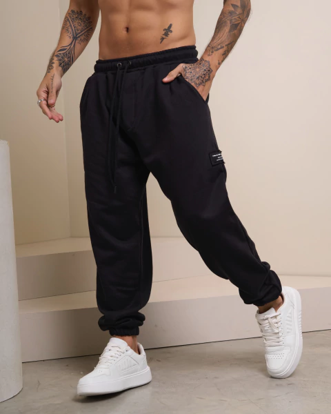 Jogger Frisa OBAN Negro - comprar online