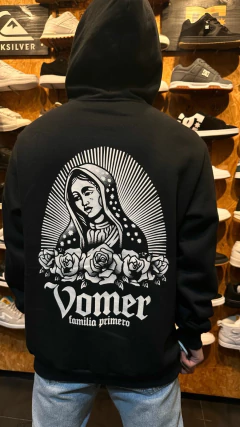 BUZO CANGURO VIRGEN VOMER (NEGRO)