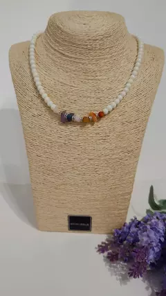 Collar 7 Chakras blanco