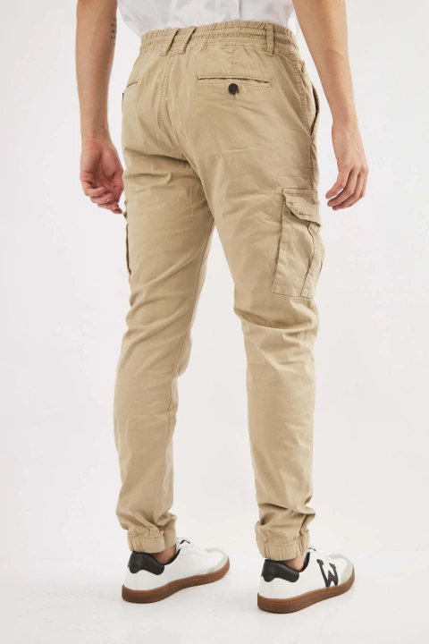 PANTALON JOGGER CARGO ACTION en internet