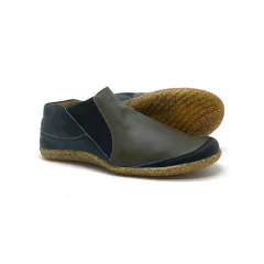 Mantiqueira, couro lumi pérola negra e preto, sola reciclada com serragem. Ref. 001.1405. EM ESTOQUE - Ipadma