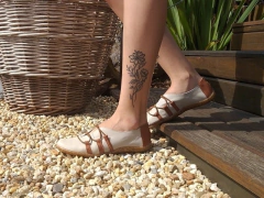 Tênis, couro mármore e oliva, sola reciclada. Ref.: 001.418. SOB ENCOMENDA