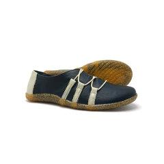 Tênis, couro lumi preto e mármore, sola reciclada com serragem. Ref.: 001.418. EM ESTOQUE na internet