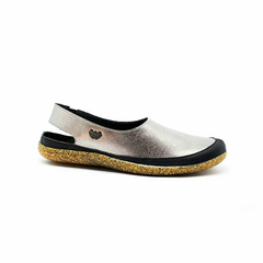 Wanderlust, couro metalizado ônix e couro preto, sola reciclada com serragem. Ref. 001.725. SOB ENCOMENDA