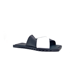 Origami, couro macio preto e branco. Sola exclusiva design japonês. Ref. 012.504. SOB ENCOMENDA
