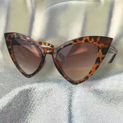 Tiger Sally - (brechó) na internet