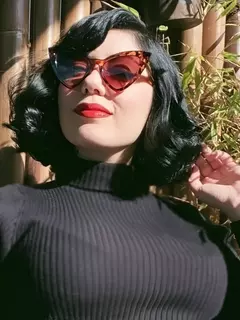 Tiger Sally - (brechó) - Óculos de sol Genie Vintage 