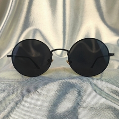 Round Black - comprar online