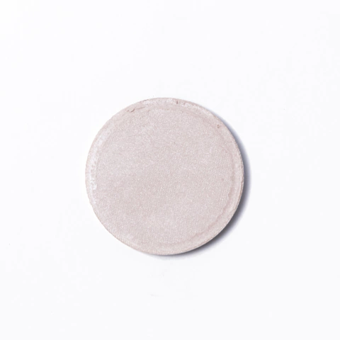 Art.1110-Sombra Compacta Hiperpigmentada (x 37mm) MILA - DeBellezaArg