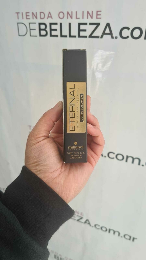 Mascara de pestañas ETERNAL (ultra volumen)
