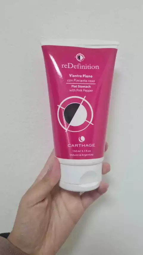 RE DEFINICION , CREMA CARTHAGE BLACK DEBELLEZA