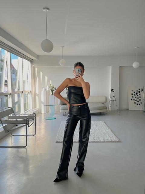 Crunchy vegan leather pant