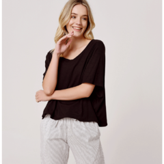 Remera Maria negra en internet