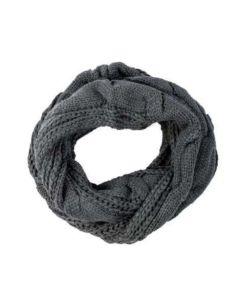 Cuello tejido con ochos