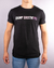 Remera Damp Brothers Mountains Distrikt en internet