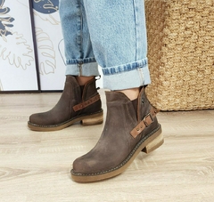 BOTAS 1725 MARRON en internet