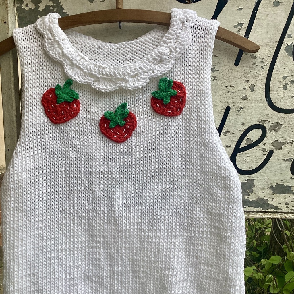 Remera frutillas (a pedido