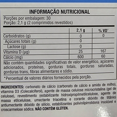 Informação nutricional do suplemento alimentar Cálcio + Vitamina D 1000 Ul Lavitan Cimed, mostrando valores como carboidratos, açúcares, lactose, vitamina D e cálcio.