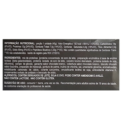 Informações nutricionais de uma barra de proteína gourmet sabor torta de mousse de maracujá da Black Skull.