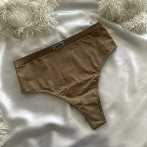 •Colaless Comfy habano•