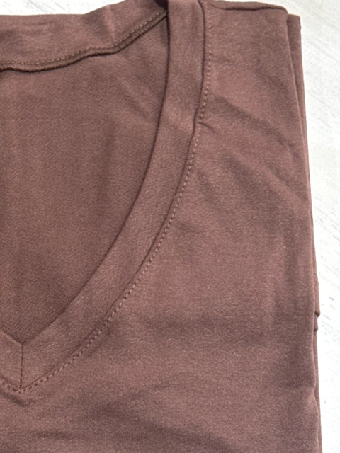 Remera Venecia en V 3/4 - comprar online