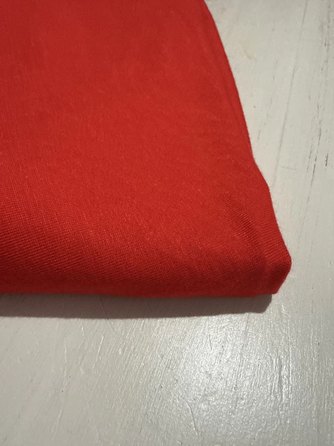 Musculosa amplia cuello redondo