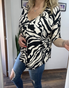 Remera 3/4 Beige & negra