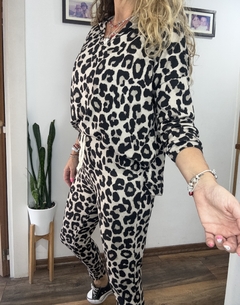 Jogger lanilla leopardo - tienda online