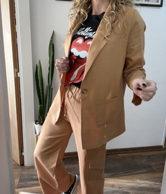 Traje Blazer ➕ Pantalon cargo lino - ANIMAL PINK