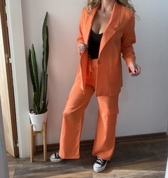 Traje Blazer ➕ Pantalon cargo lino - ANIMAL PINK