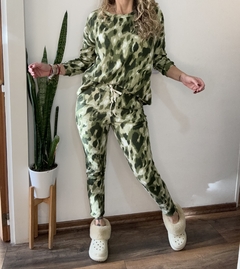 Imagen de Buzo Corderoy camuflado sin capucha