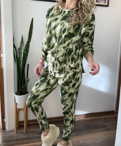 Buzo Corderoy camuflado sin capucha