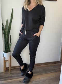 Jogger Cata liso - tienda online