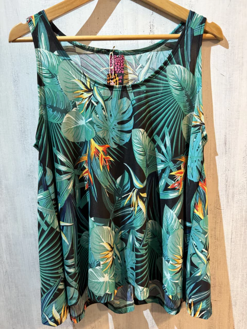 Musculosa Evasé estampada en internet