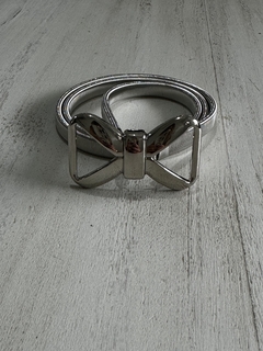 Cinturon moño plata