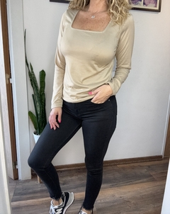 Remera Cuadrada lisa - tienda online