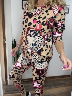 Remera Sublinada Lucia manga larga - ANIMAL PINK